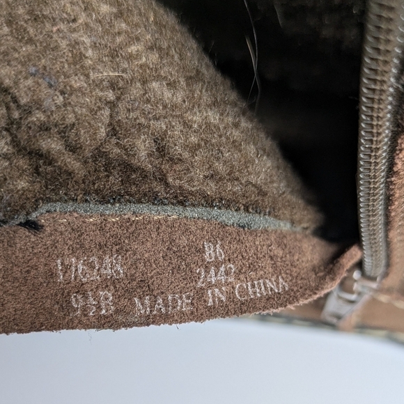 Lands' End Sherpa Lined Suede Ankle Boot 9.5 Women - Picture 8 of 8